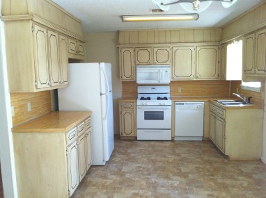 Kitchen with Appliances